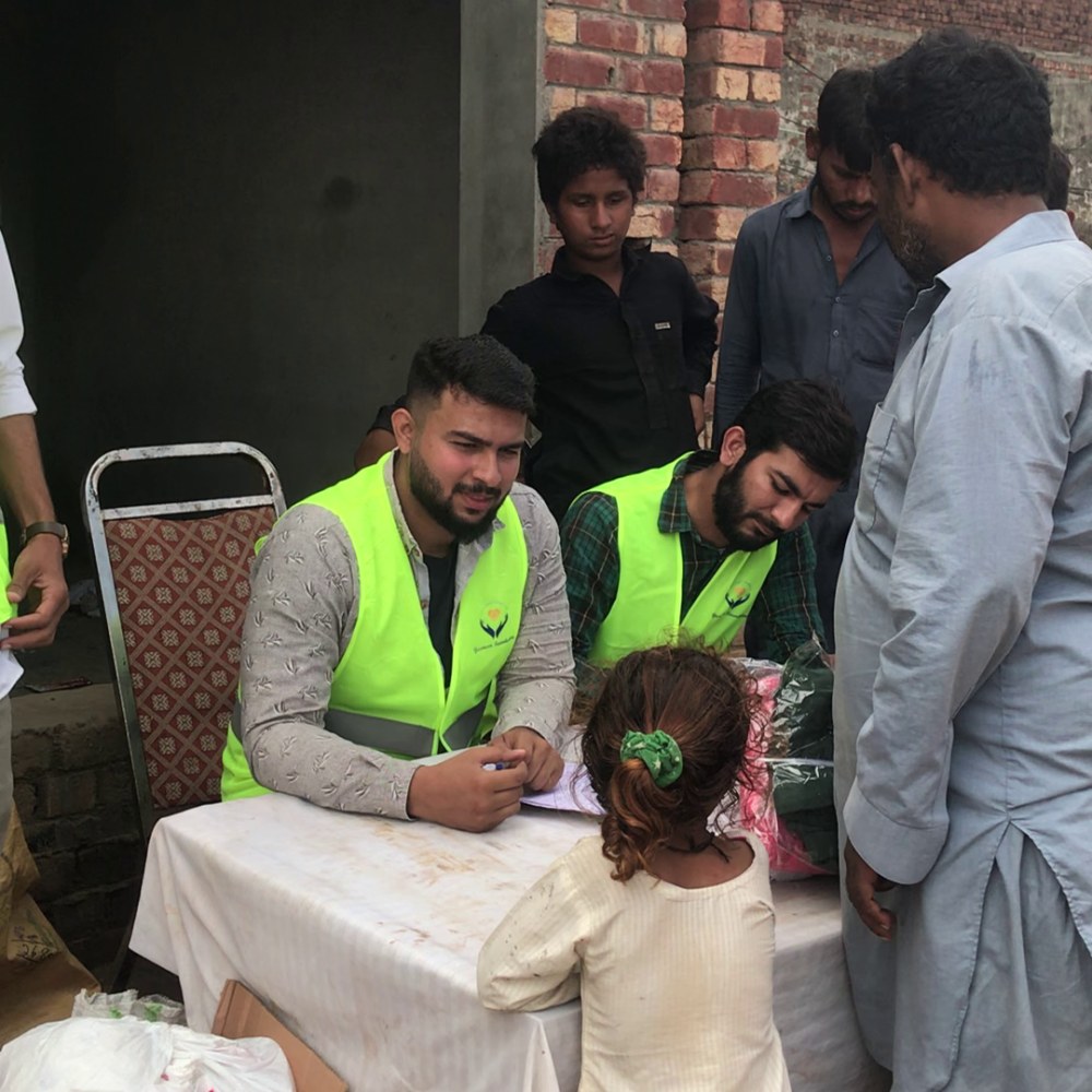 Interviewing a 5 years old girl Flood victim during Flood Relief campaign 2025
